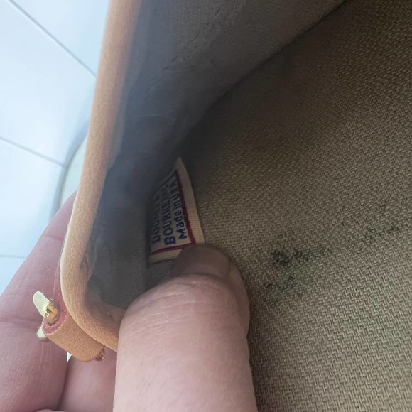 Dooney‎ & Bourke Tan Initialed Wristlet - Picture 3 of 6